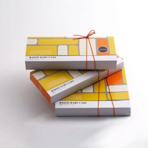 custom flat gift box with ribbon