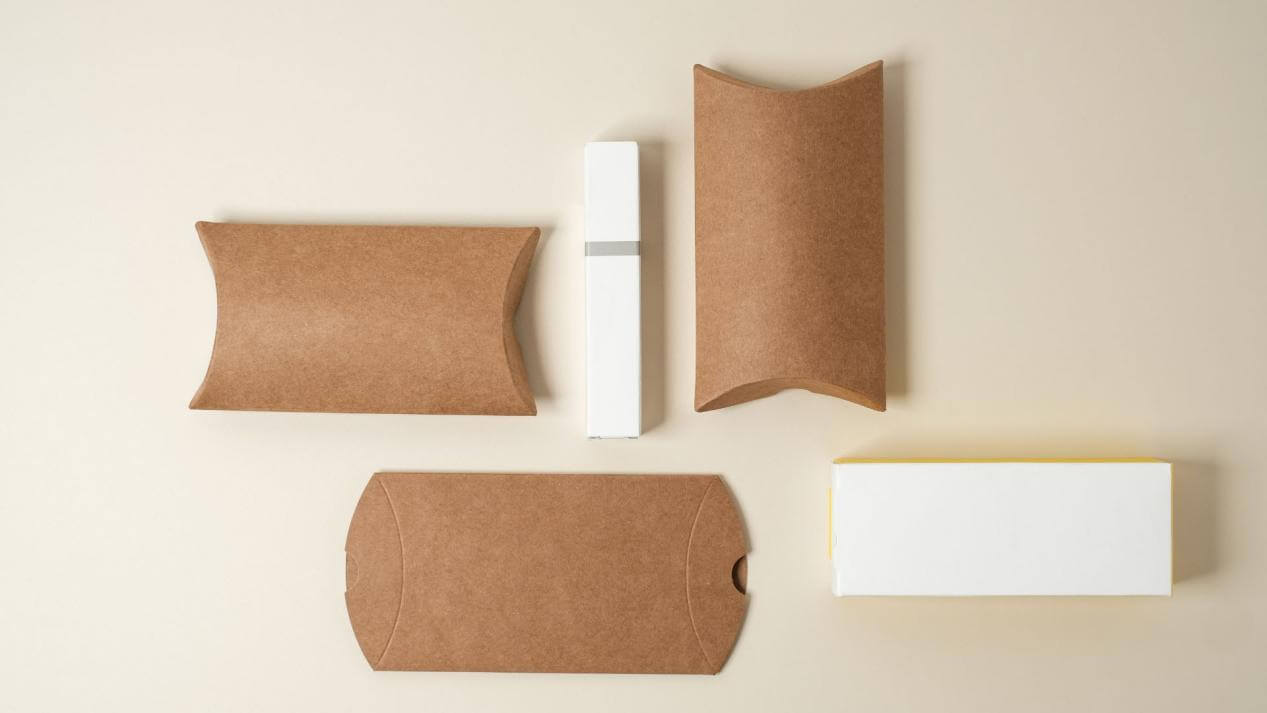 custom kraft pouch and box